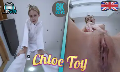 Facesitting Karate Brud Chloe Toy