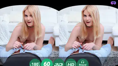 Söt blondin får sperma