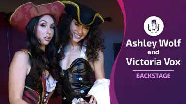 Backstage med Ashley Wolf och Victoria Voxxx
