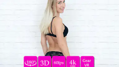 Jane Bond, riktig amatörtjej, visar sin läckra kropp