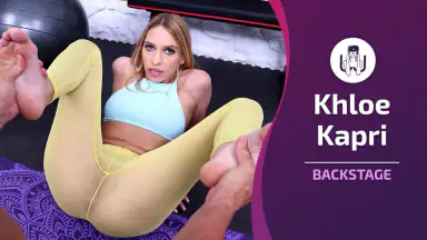 Backstage med Khloe Kapri